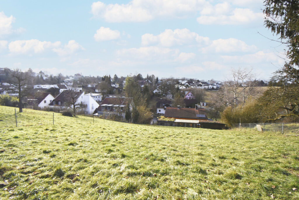 Verwirklichen Sie Ihren Wohntraum: Baugrundstück mit Weitblick am Landshuter Hofberg