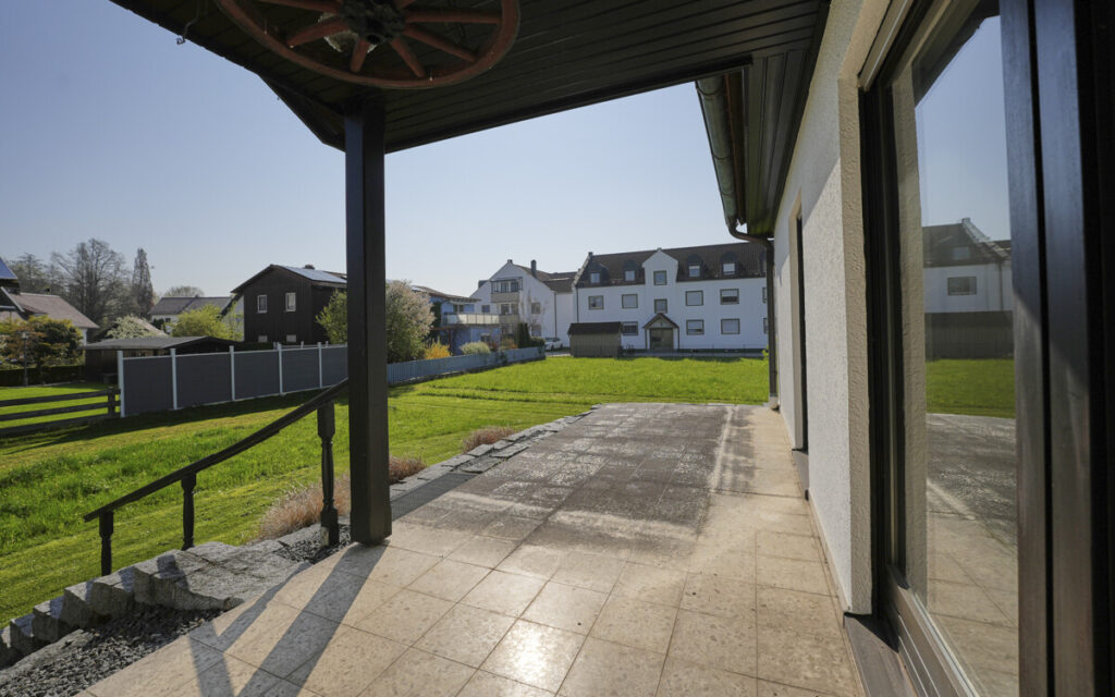 Aus Alt mach Neu: Sanierungsbedürftiger Bungalow in Altdorf